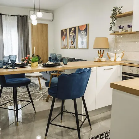 Delta-central Elegant By Optimum Link